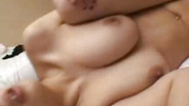 Едва порно със зрели жени Busty Girl Legal