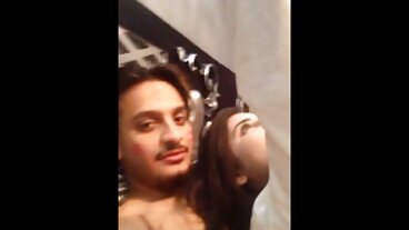 Адриана порно с лелки Чечик съблазнява новия си доведен брат Тайлър пълна част