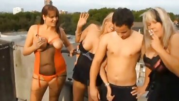 Филм за изневяра на жена за възрастни порно със зрели жени