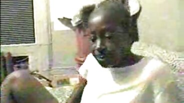 Тийнейджъри porno vuzrastni с големи цици порно клипове